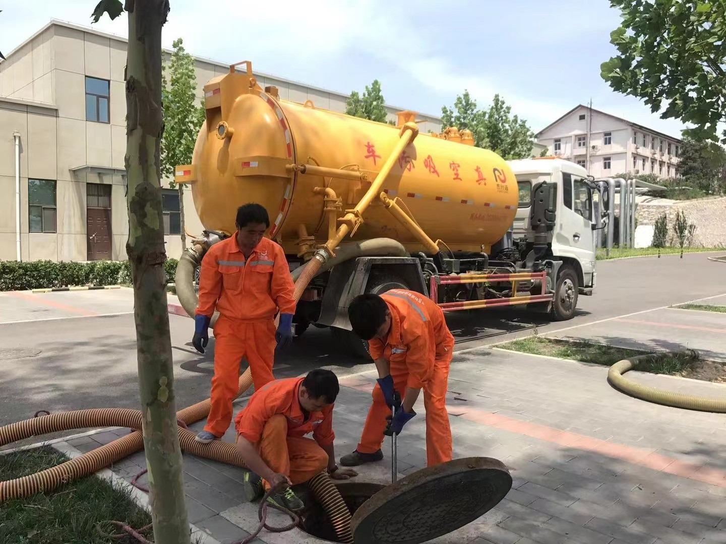 水富化粪池清理与5-8吨吸粪车施工效率分析